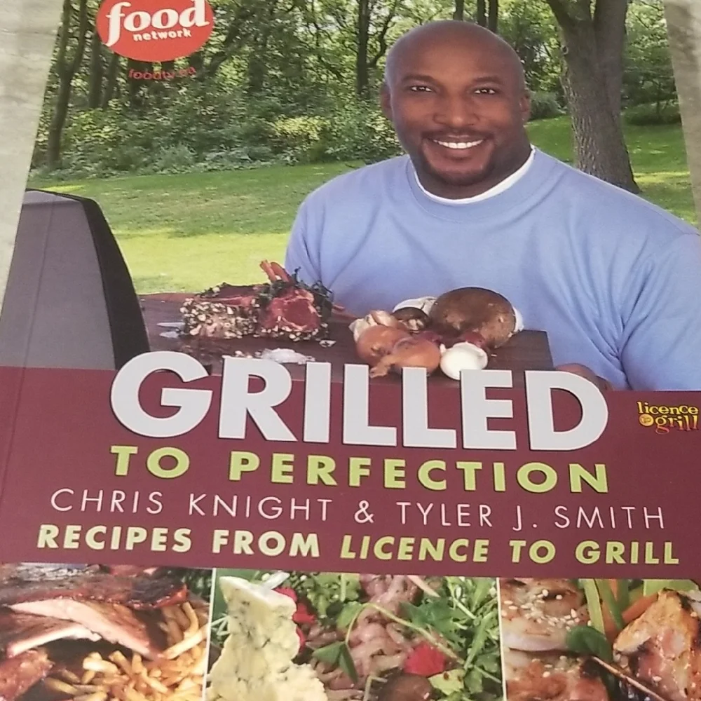 Food Network Cookbook Grilled To Perfection - Picture 3 of 8